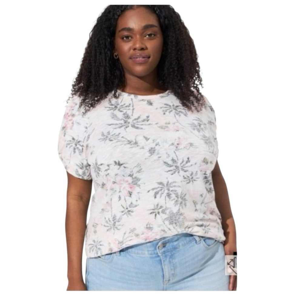 Torrid 4 Cotton Modal Slub Crew Neck Twist Sleeve Tropical Tee-Sz (24/26) NWT